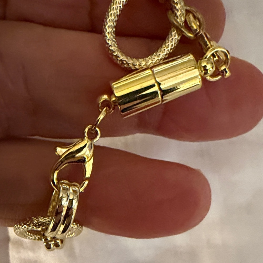 Gold and Silver chunky Heart Pendant Necklace - Picture 4 of 8
